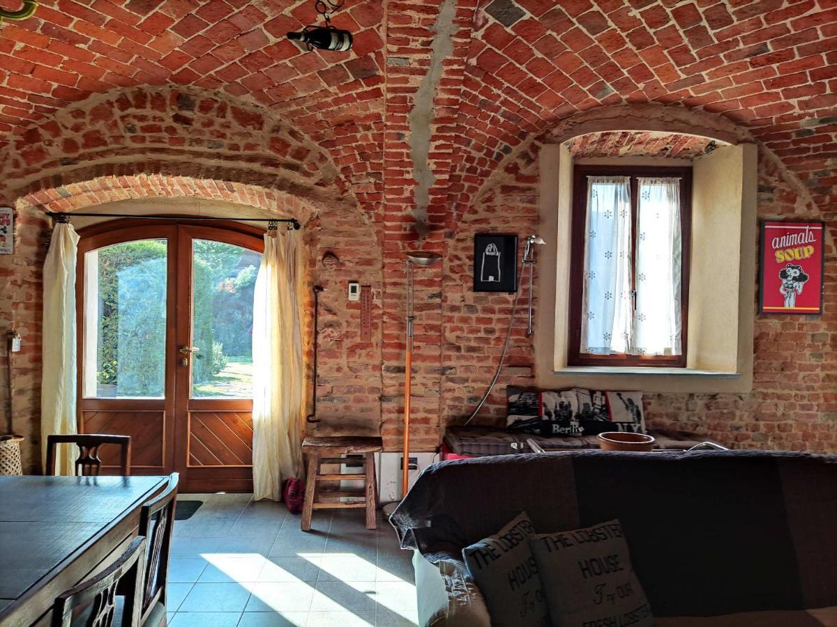 Corte Dell'Uva Belveglio エクステリア 写真